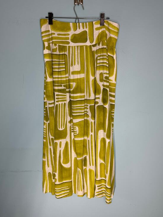 Christian Siriano Dresses & Skirts - Christian Siriano Olive Green and Cream Midi Skirt